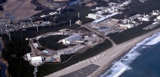 完成間近のJ-PARC航空写真
(提供：日本原子力研究開発機構・高エネルギー加速器研究機構 J-PARCセンター)