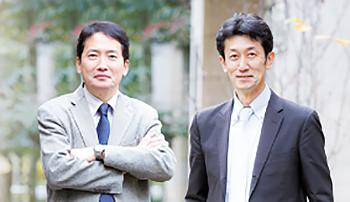 写真4 北川宏教授(左)と岡部晃博さん(右)(JST提供)