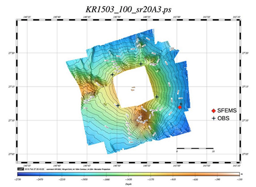図1. 西之島周辺の海底地形調査結果とOBSとSFEMSの設置地点