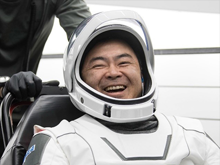 日本人2代目、ISS船長の任務完遂 星出さん帰還