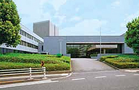 国立感染症研究所の実地疫学研究センターと感染症疫学センターがある戸山庁舎（東京都新宿区）