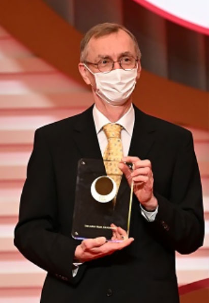 2022年4月13日の日本国際賞授賞式でマスク姿のペーボ氏（国際科学技術財団撮影/提供）
