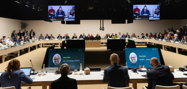 COP28の会期中、気候変動に関するさまざまなテーマごとに数多くの会議・会合が開かれた（撮影日時や討議テーマなどは不明）（国連／COP28事務局提供）