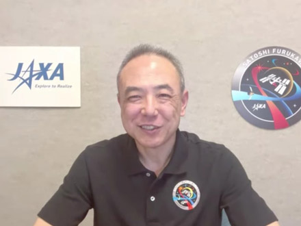 「宇宙は老化の加速モデル」ISS滞在終えた古川さん、会見で体調変化語る