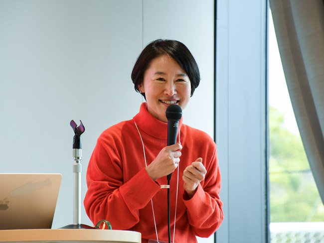 生き生きとした表情で林業が秘める可能性を語る林さん