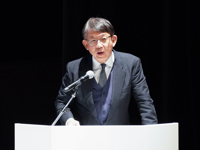 高橋良輔さん