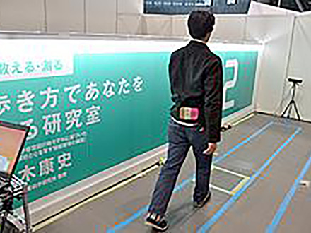 サイエンスアゴラから(1)「あの手この手、仕組みや工夫を紹介 = 最先端研究の「驚き」伝わる =」